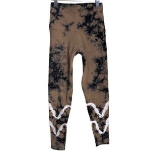 🔥 SALE - NWT Women’s Electric & Rose Tie Dye Leggings - Size XS